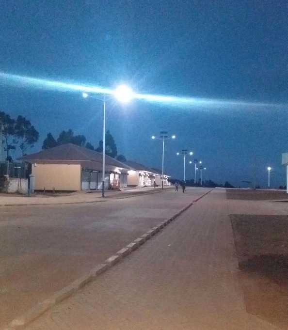 鹤城区非洲科特迪瓦太阳能路灯工程